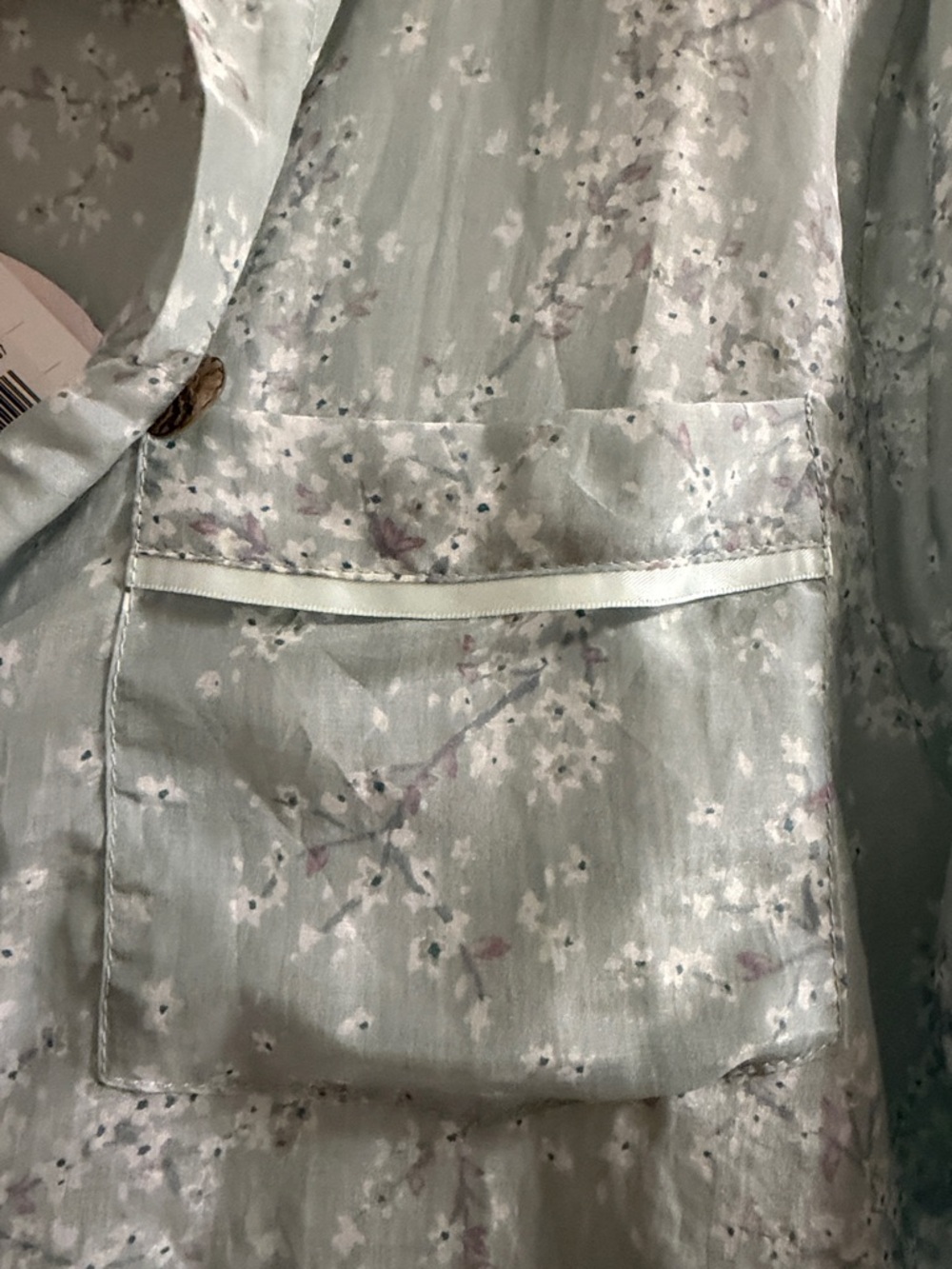 Cheri Blossom Sage Crop Pajama Set size large (hard to find) - Picture 6 of 16